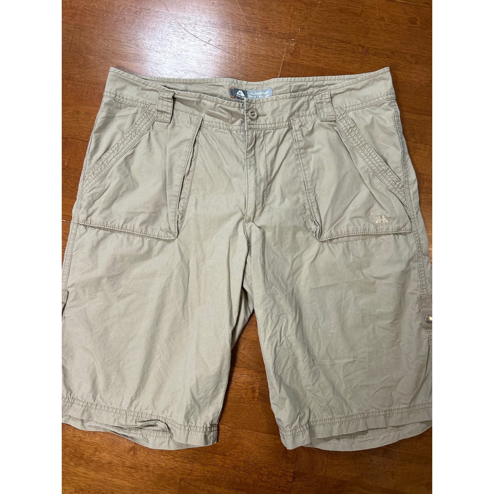 Vintage Nike ACG Cargo Shorts Mens 14 Tan All Conditions Gear Hiking Outdoor